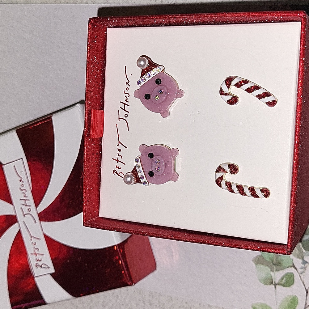 Betsey Johnson peppermint pink pig and